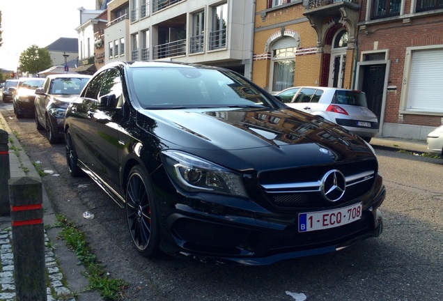 Mercedes-Benz CLA 45 AMG C117