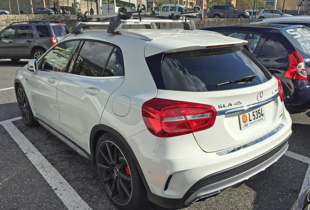 Mercedes-Benz GLA 45 AMG X156