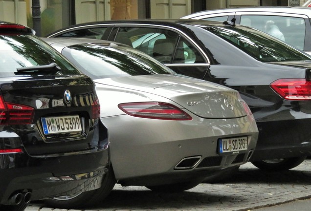 Mercedes-Benz SLS AMG