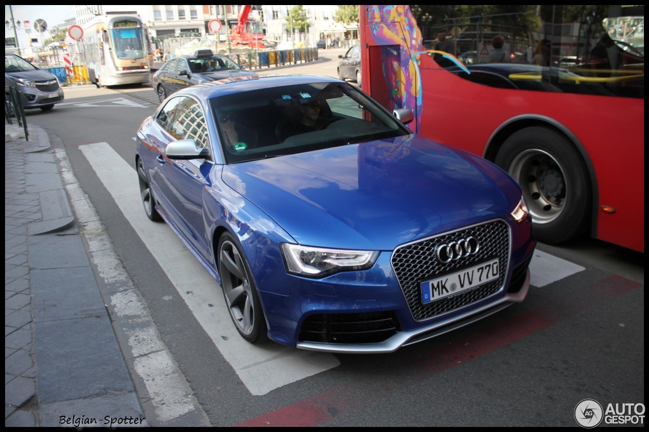 Audi RS5 B8 2012