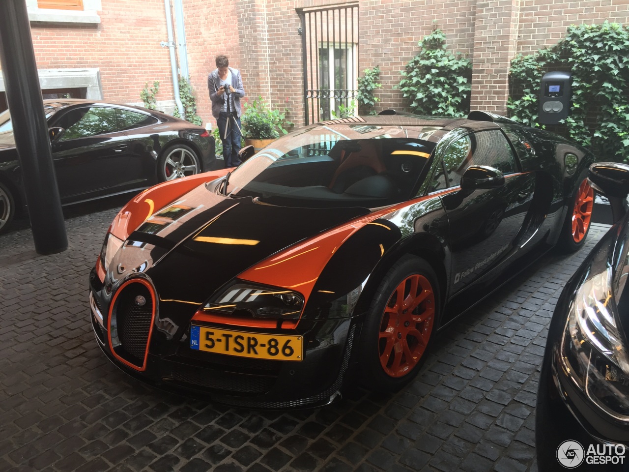 Bugatti Veyron 16.4 Grand Sport Vitesse World Record Car Edition