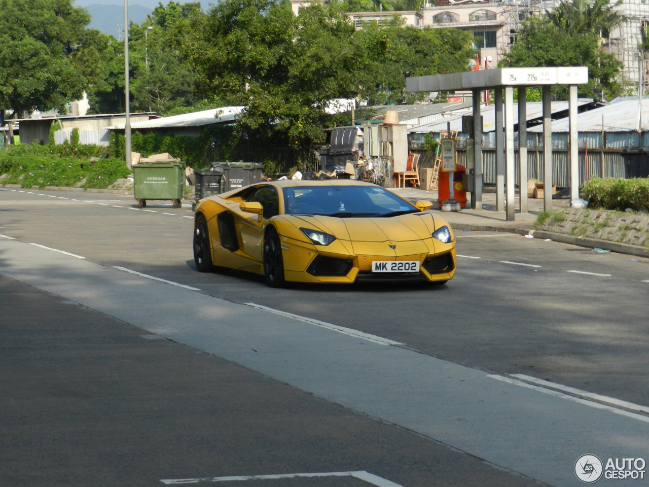 Lamborghini Aventador LP700-4