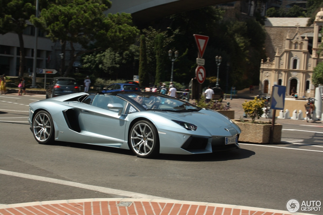 Lamborghini Aventador LP700-4 Roadster