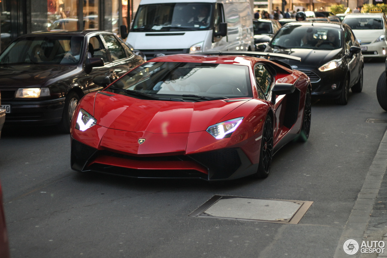 Lamborghini Aventador LP750-4 SuperVeloce