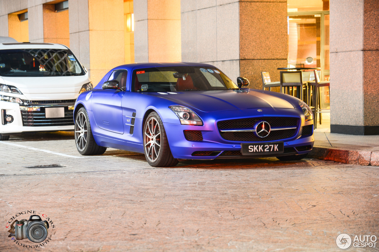 Mercedes-Benz SLS AMG