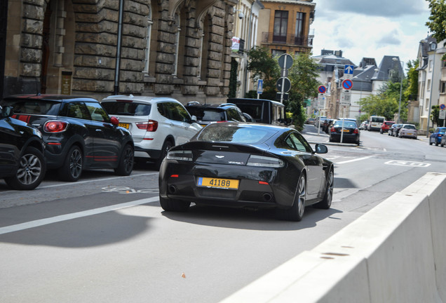 Aston Martin V12 Vantage S