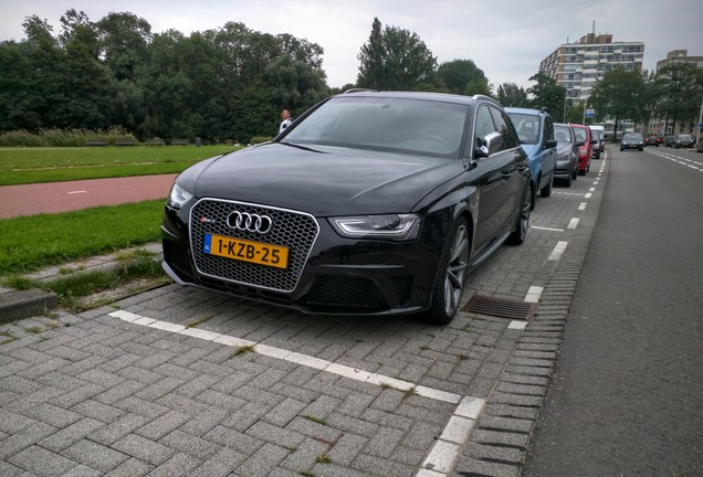 Audi RS4 Avant B8