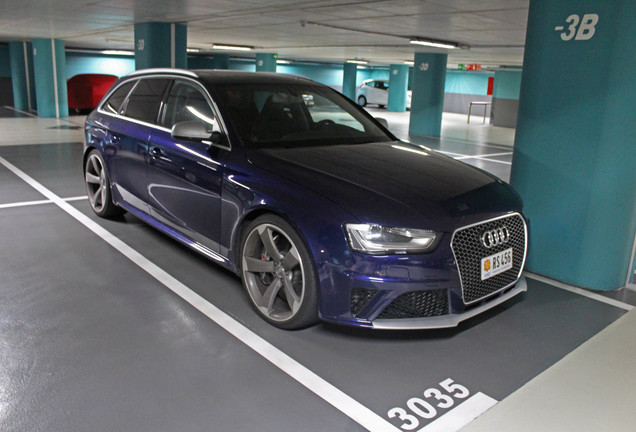 Audi RS4 Avant B8