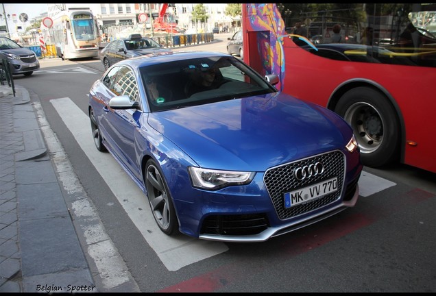 Audi RS5 B8 2012