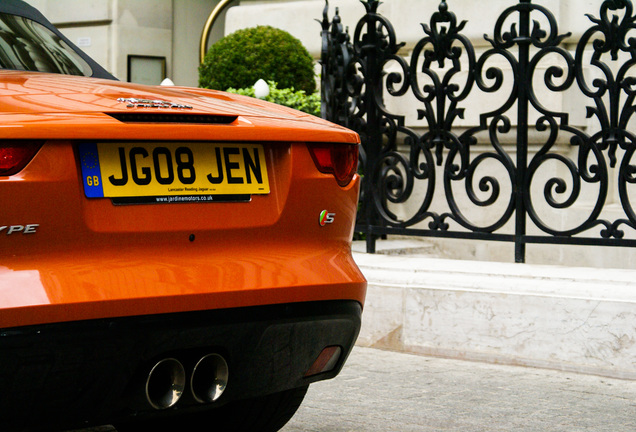 Jaguar F-TYPE S Convertible