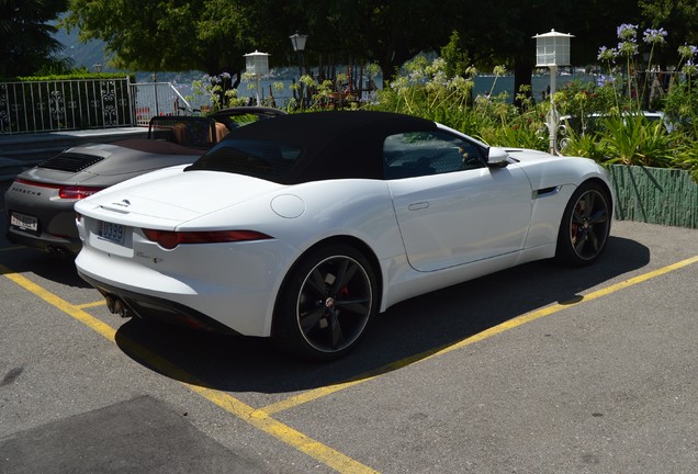 Jaguar F-TYPE S Convertible