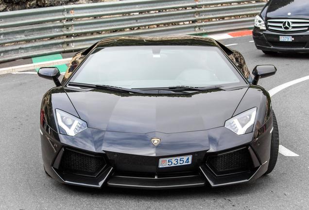 Lamborghini Aventador LP700-4