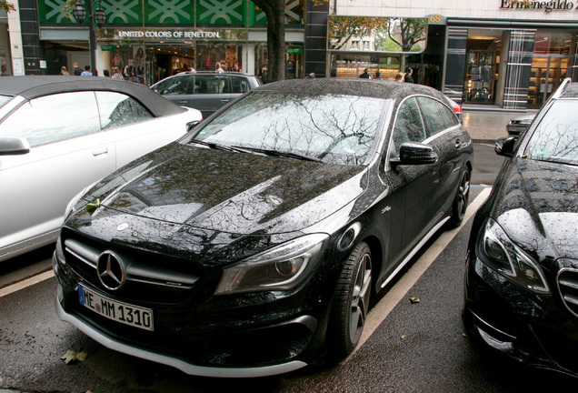 Mercedes-Benz CLA 45 AMG Shooting Brake