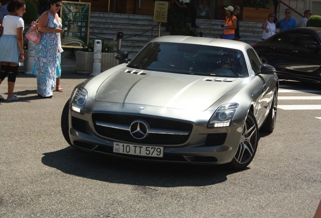 Mercedes-Benz SLS AMG