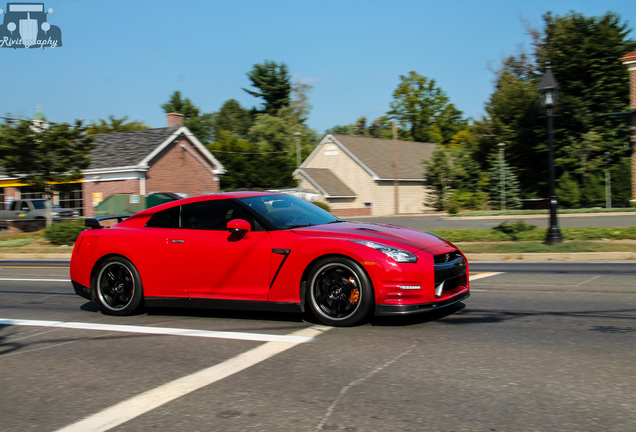 Nissan GT-R 2013