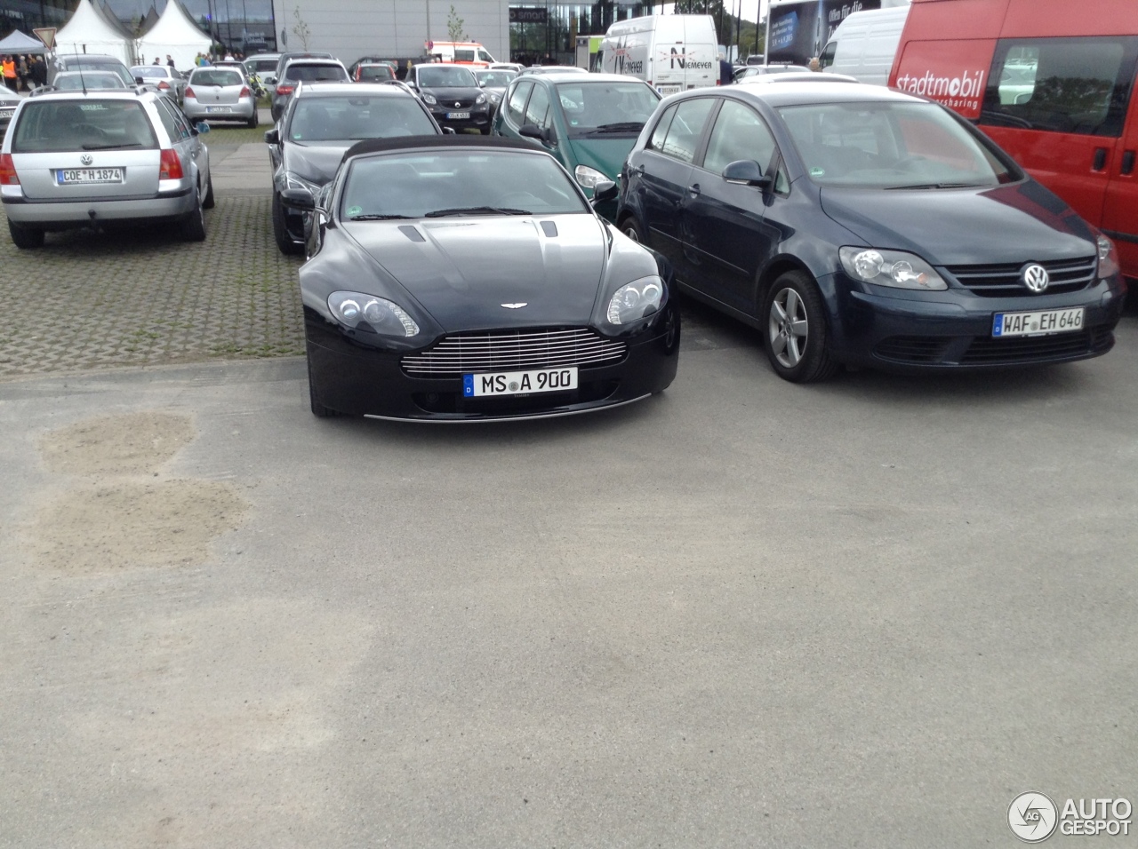 Aston Martin V8 Vantage Roadster