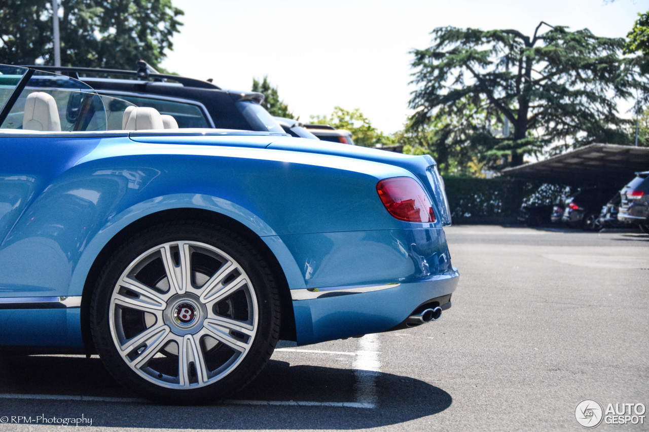 Bentley Continental GTC V8