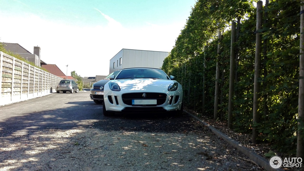 Jaguar F-TYPE S Convertible