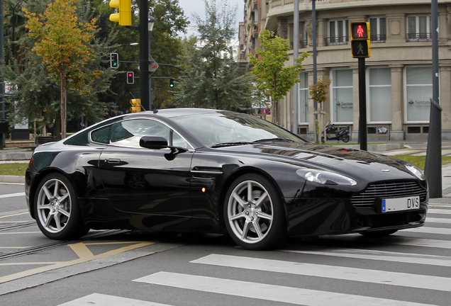 Aston Martin V8 Vantage