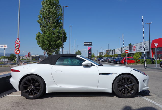 Jaguar F-TYPE S Convertible