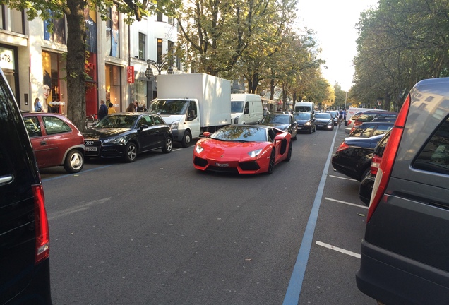 Lamborghini Aventador LP700-4 Roadster