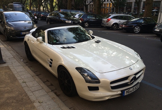 Mercedes-Benz SLS AMG Roadster