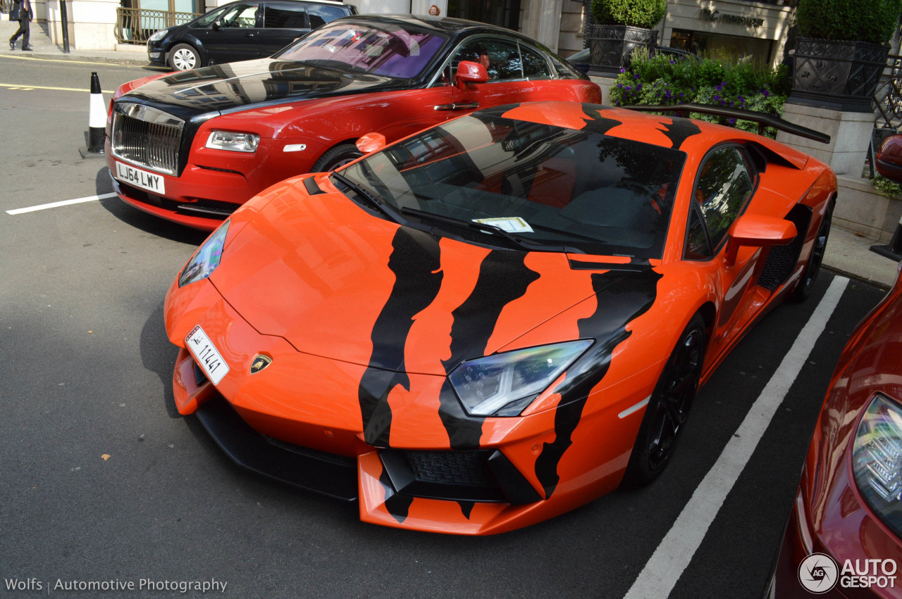 Lamborghini Aventador LP700-4