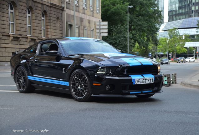 Ford Mustang Shelby GT500 2013