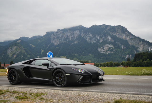 Lamborghini Aventador LP700-4