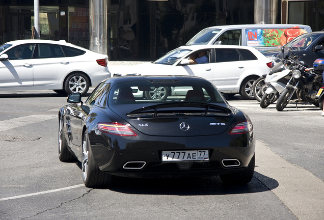 Mercedes-Benz SLS AMG