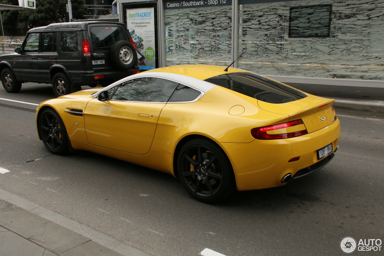 Aston Martin V8 Vantage