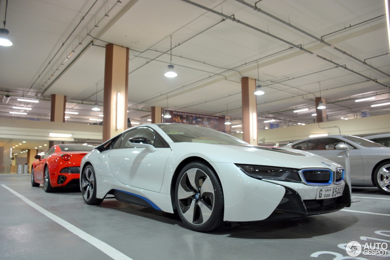 BMW i8