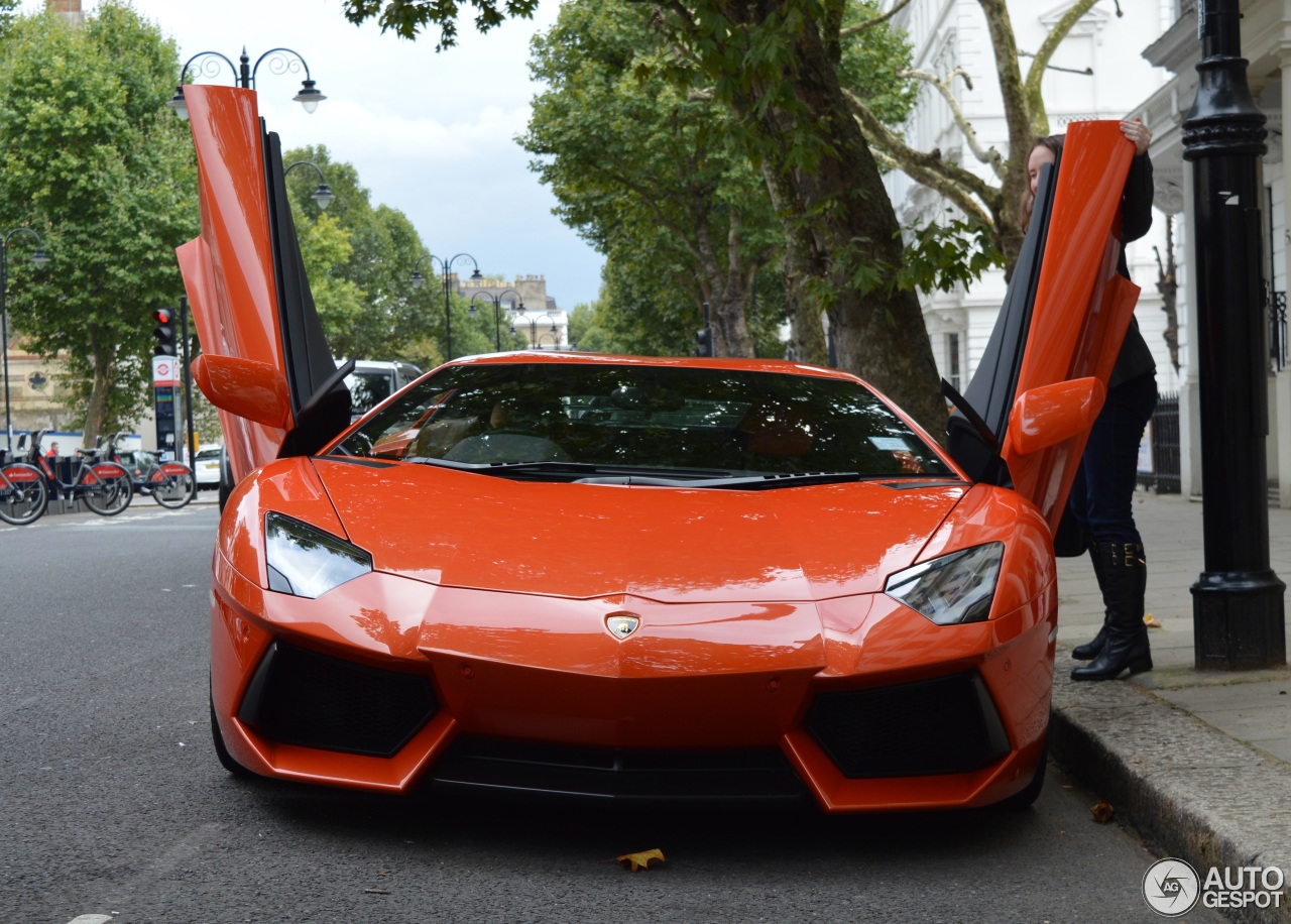 Lamborghini Aventador LP700-4