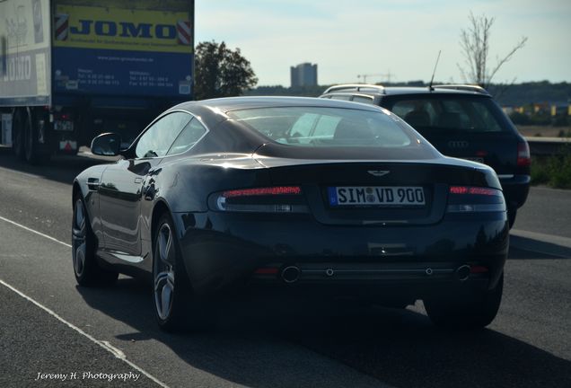 Aston Martin DB9 2010