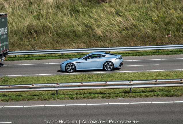 Aston Martin V12 Vantage S