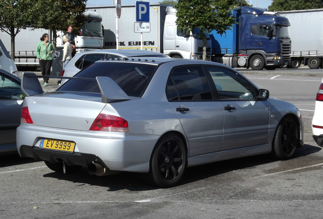 Mitsubishi Lancer Evolution IX