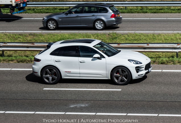 Porsche 95B Macan Turbo