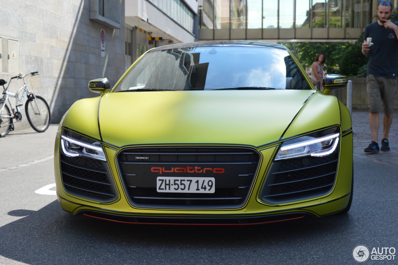 Audi R8 V10 Plus 2013