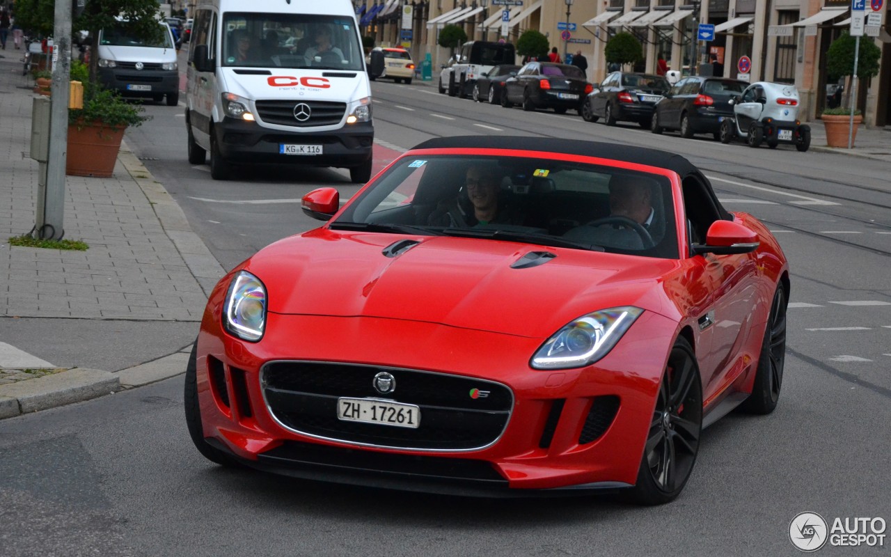 Jaguar F-TYPE S V8 Convertible