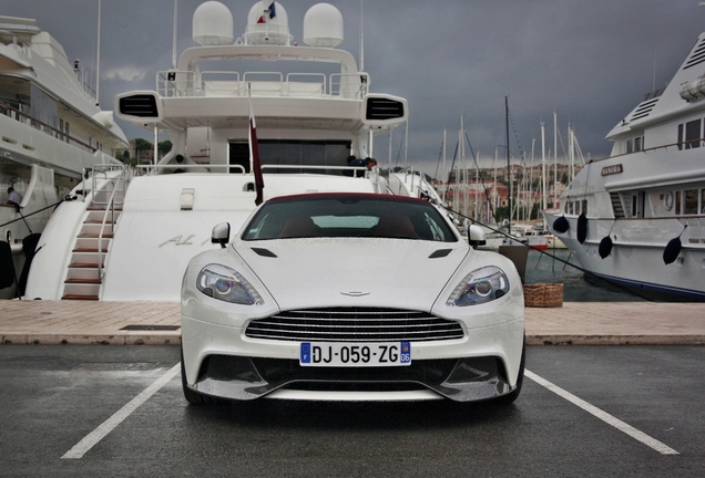 Aston Martin Vanquish Volante