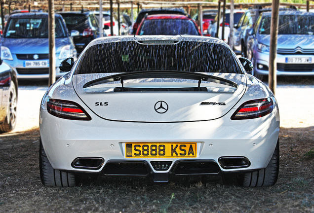 Mercedes-Benz SLS AMG