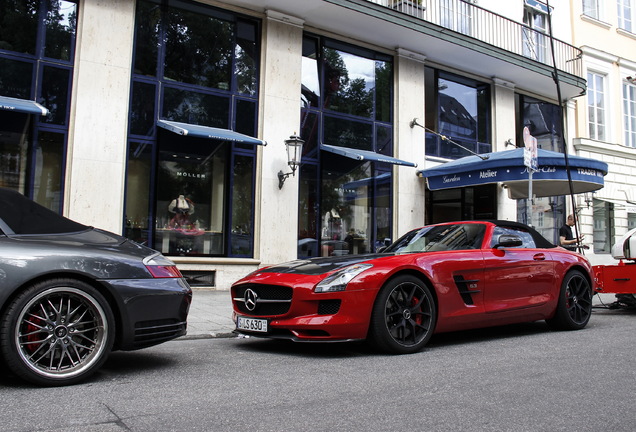 Mercedes-Benz SLS AMG GT Roadster Final Edition