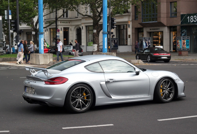 Porsche 981 Cayman GT4