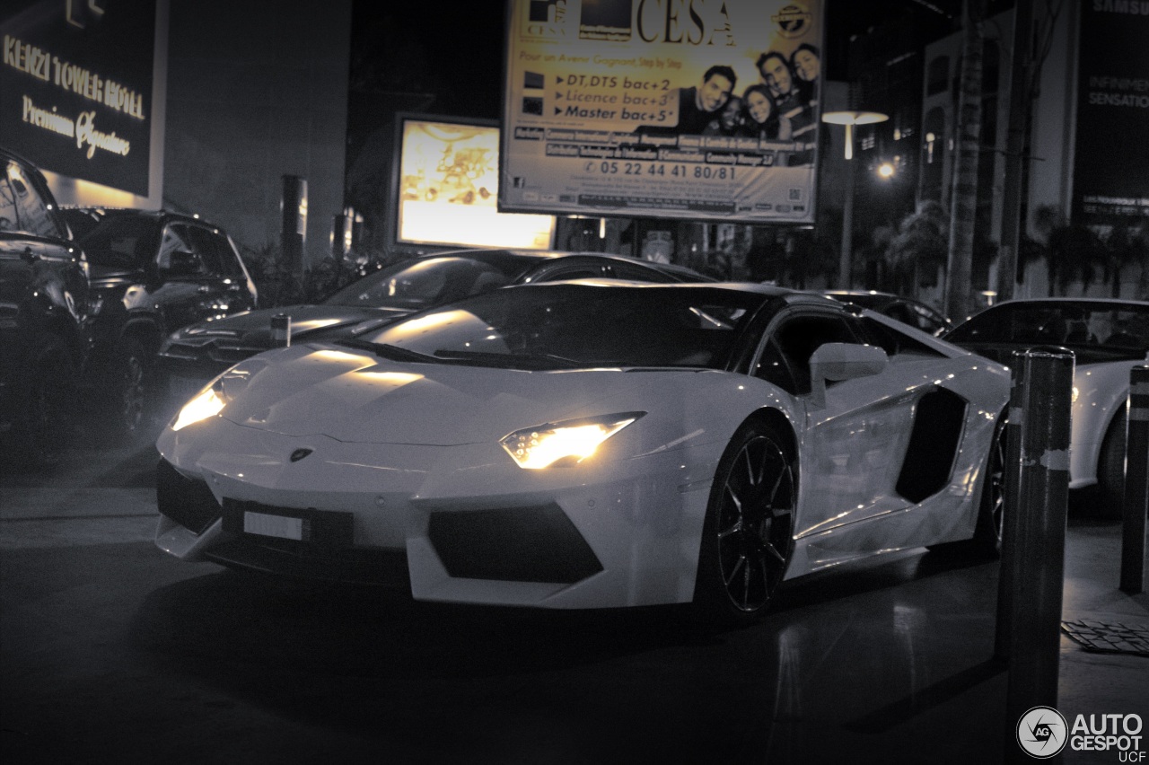 Lamborghini Aventador LP700-4 Roadster