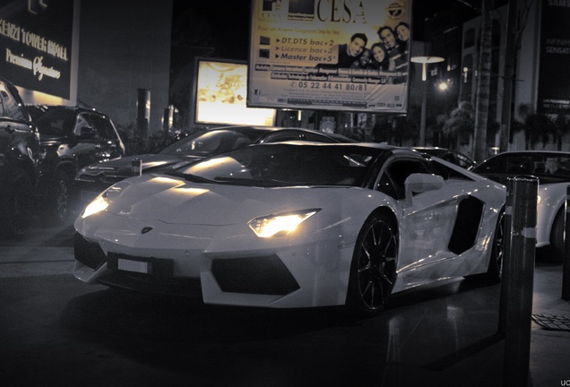 Lamborghini Aventador LP700-4 Roadster