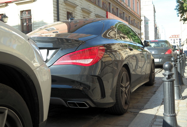 Mercedes-Benz CLA 45 AMG C117