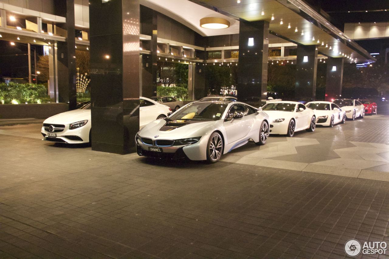 BMW i8