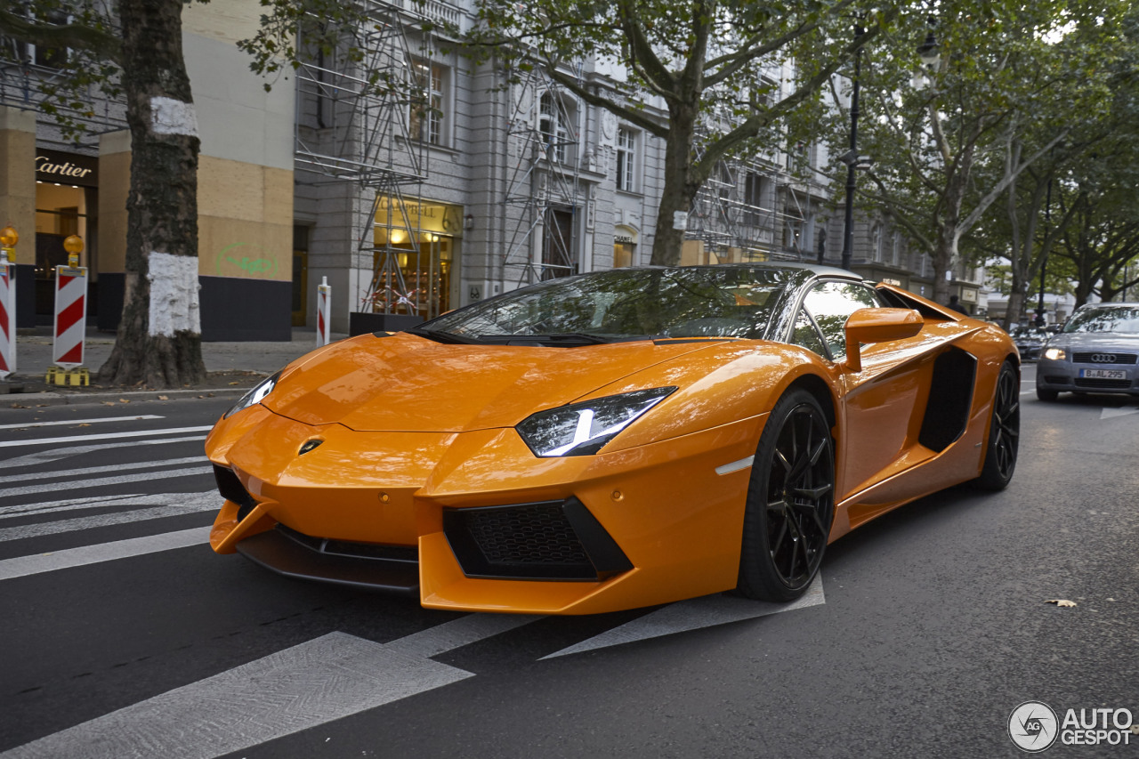 Lamborghini Aventador LP700-4 Roadster