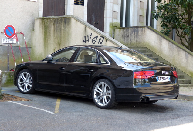 Audi S8 D4