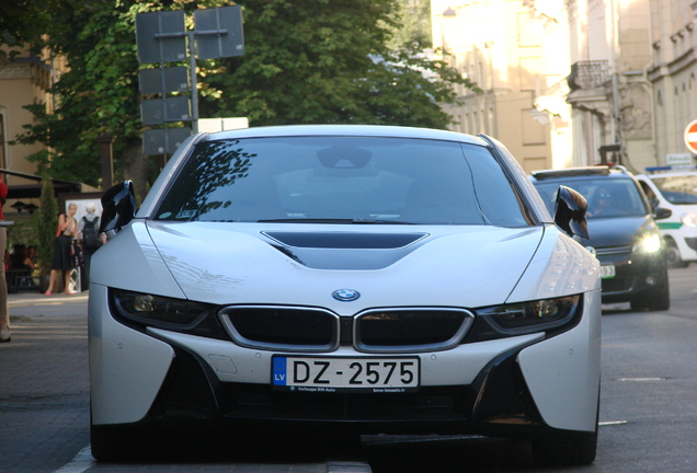 BMW i8